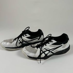 Asics volleyball shoes, white and black, men's size 10, used for 2-3 months